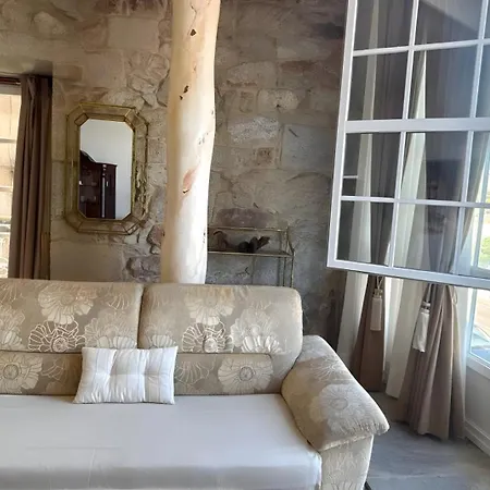 Holibai, Solpor, Ap Boutique Frente Paseo Maritimo, * Baiona